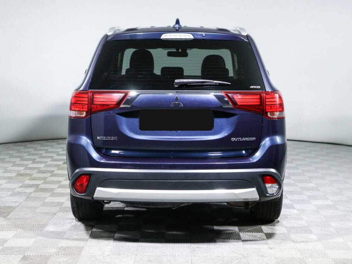 Mitsubishi Outlander с пробегом — 2018 год. Фото: #4