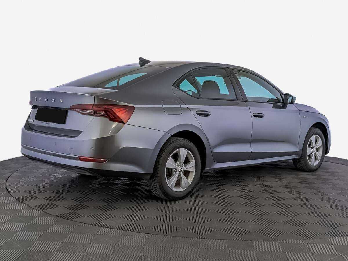 Skoda Octavia с пробегом — 2021 год. Фото: #4