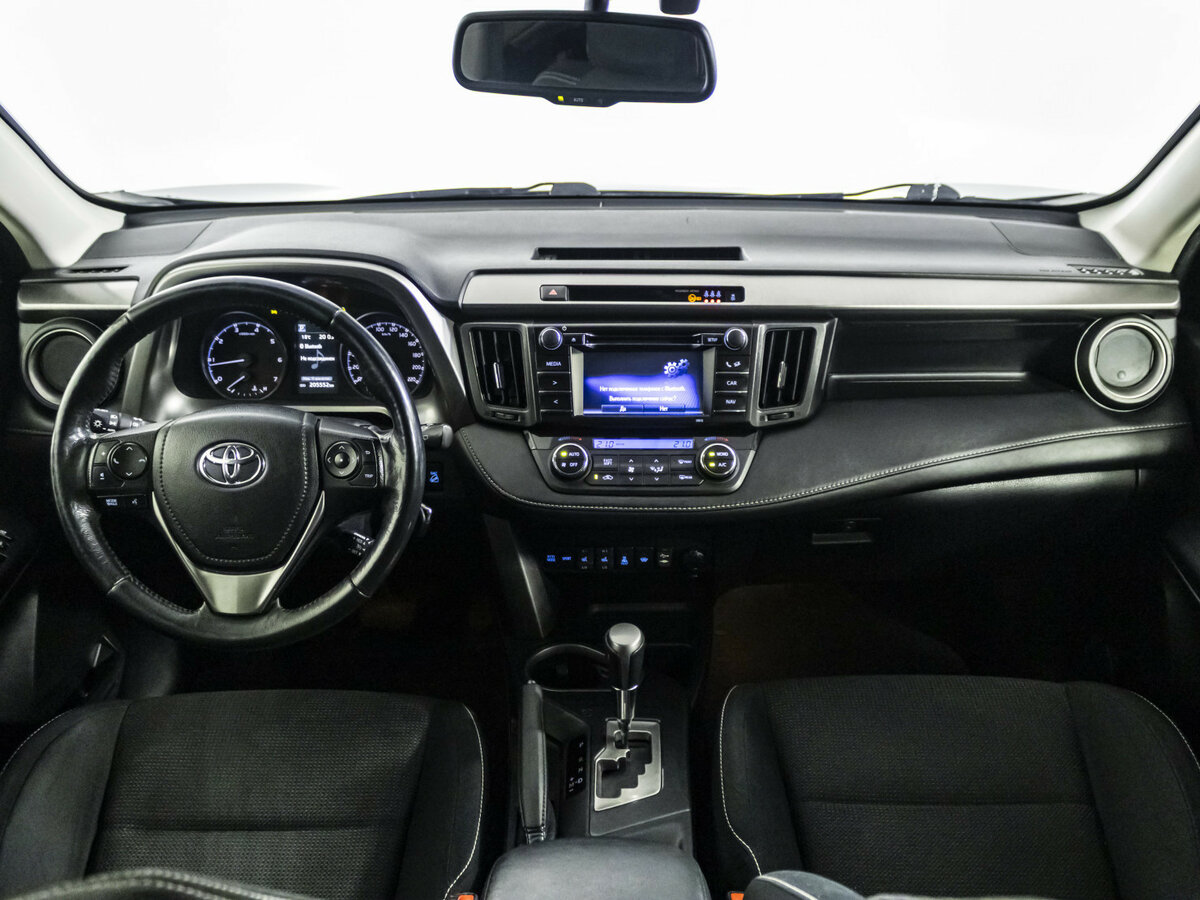 Toyota RAV4 с пробегом — 2015 год. Фото: #11