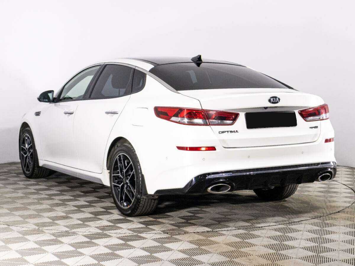 Kia Optima с пробегом — 2018 год. Фото: #6