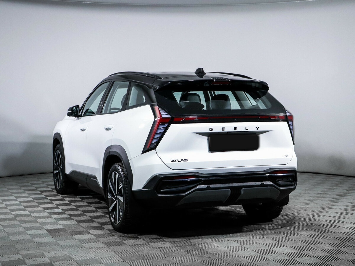 Geely Atlas с пробегом — 2024 год. Фото: #7