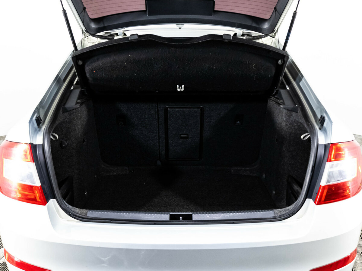 Skoda Octavia с пробегом — 2013 год. Фото: #13