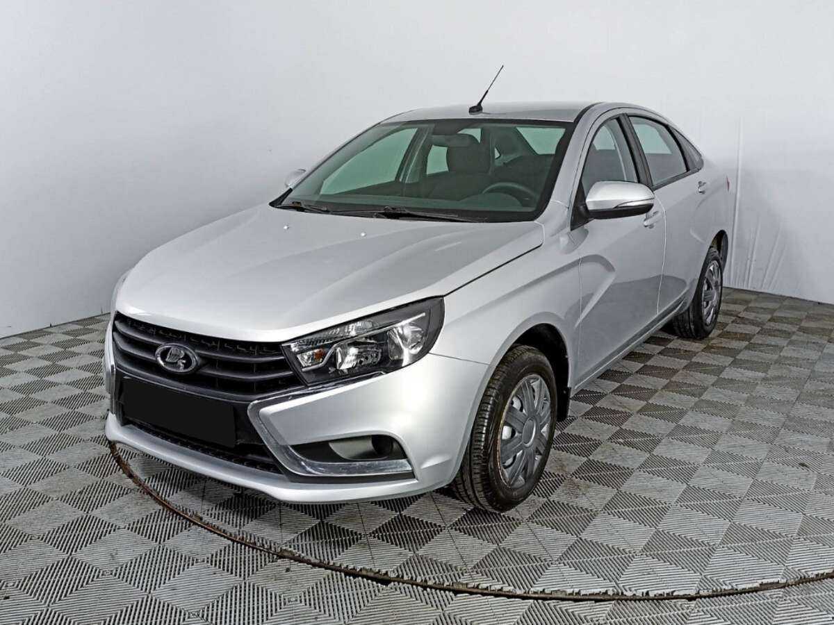 Lada (ВАЗ) Vesta с пробегом — 2015 год. Посмотреть фото