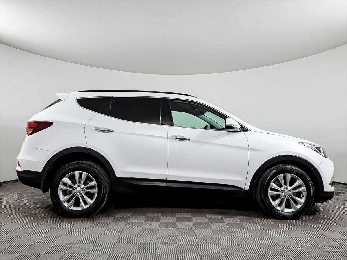 Hyundai Santa Fe с пробегом — 2017 год. Фото: #3