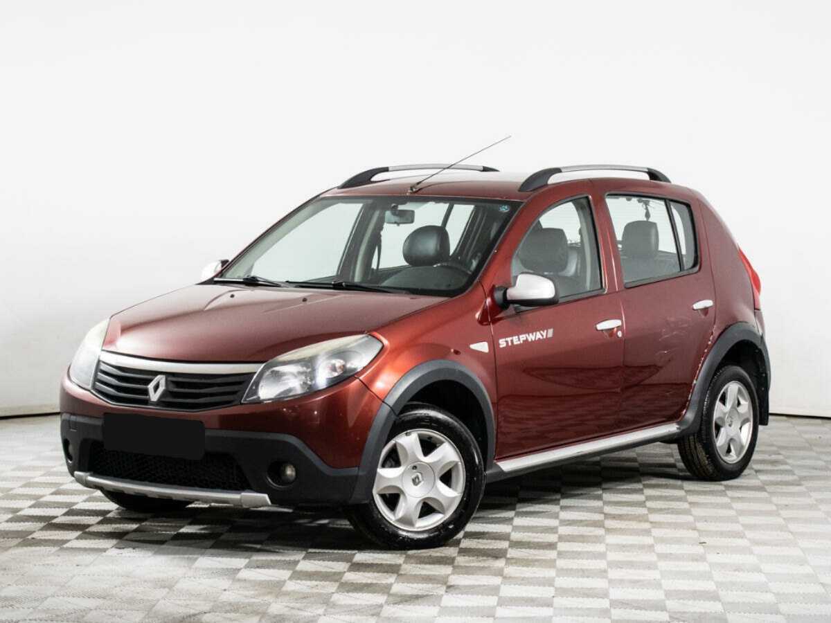 Renault Sandero с пробегом — 2012 год. Фото: #0