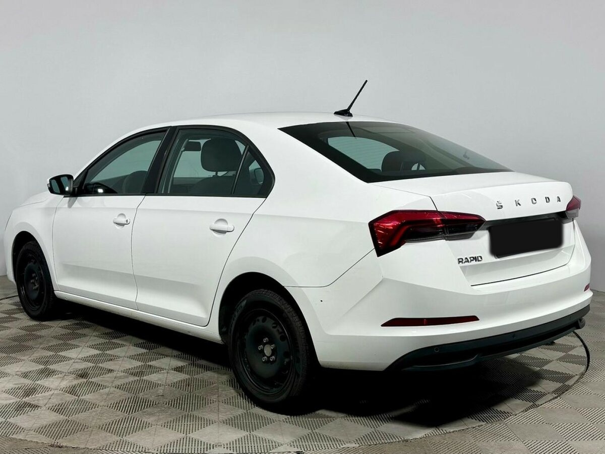 Skoda Rapid с пробегом — 2020 год. Фото: #6