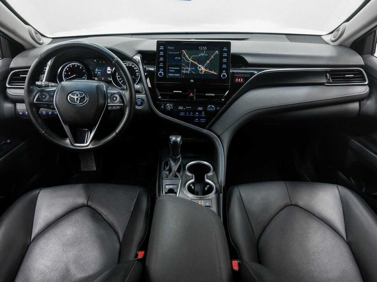 Toyota Camry с пробегом — 2022 год. Фото: #9