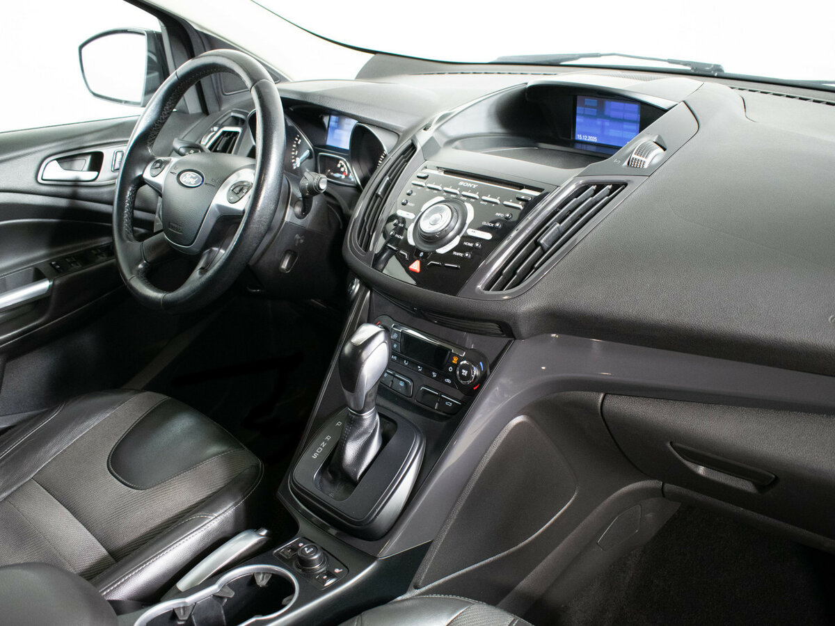 Ford Kuga с пробегом — 2016 год. Фото: #9