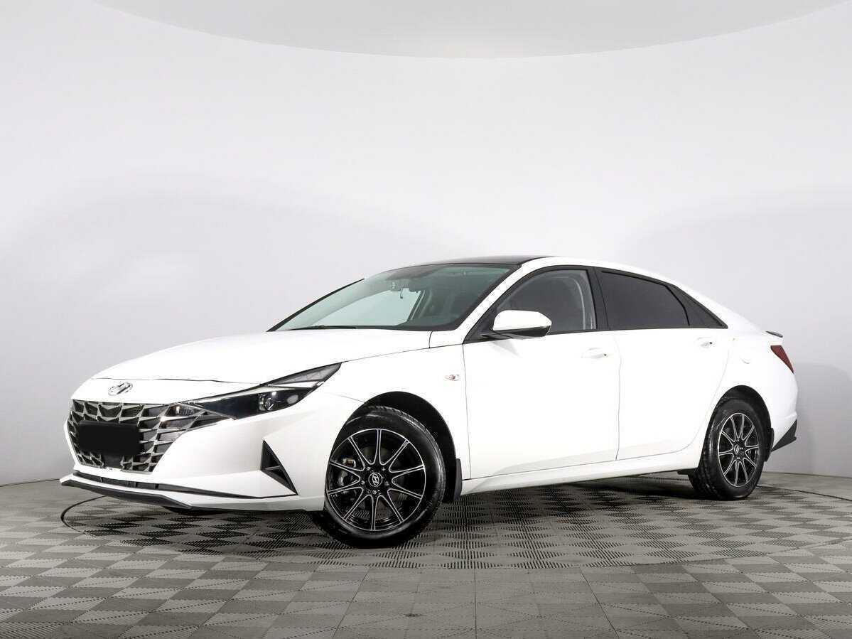Hyundai Elantra с пробегом — 2021 год. Фото: #0