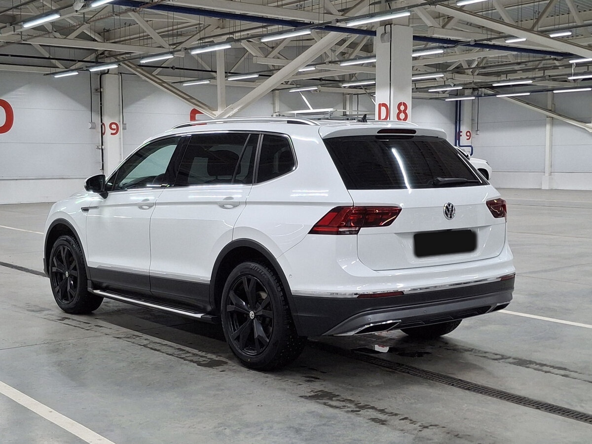 Volkswagen Tiguan с пробегом — 2018 год. Фото: #6