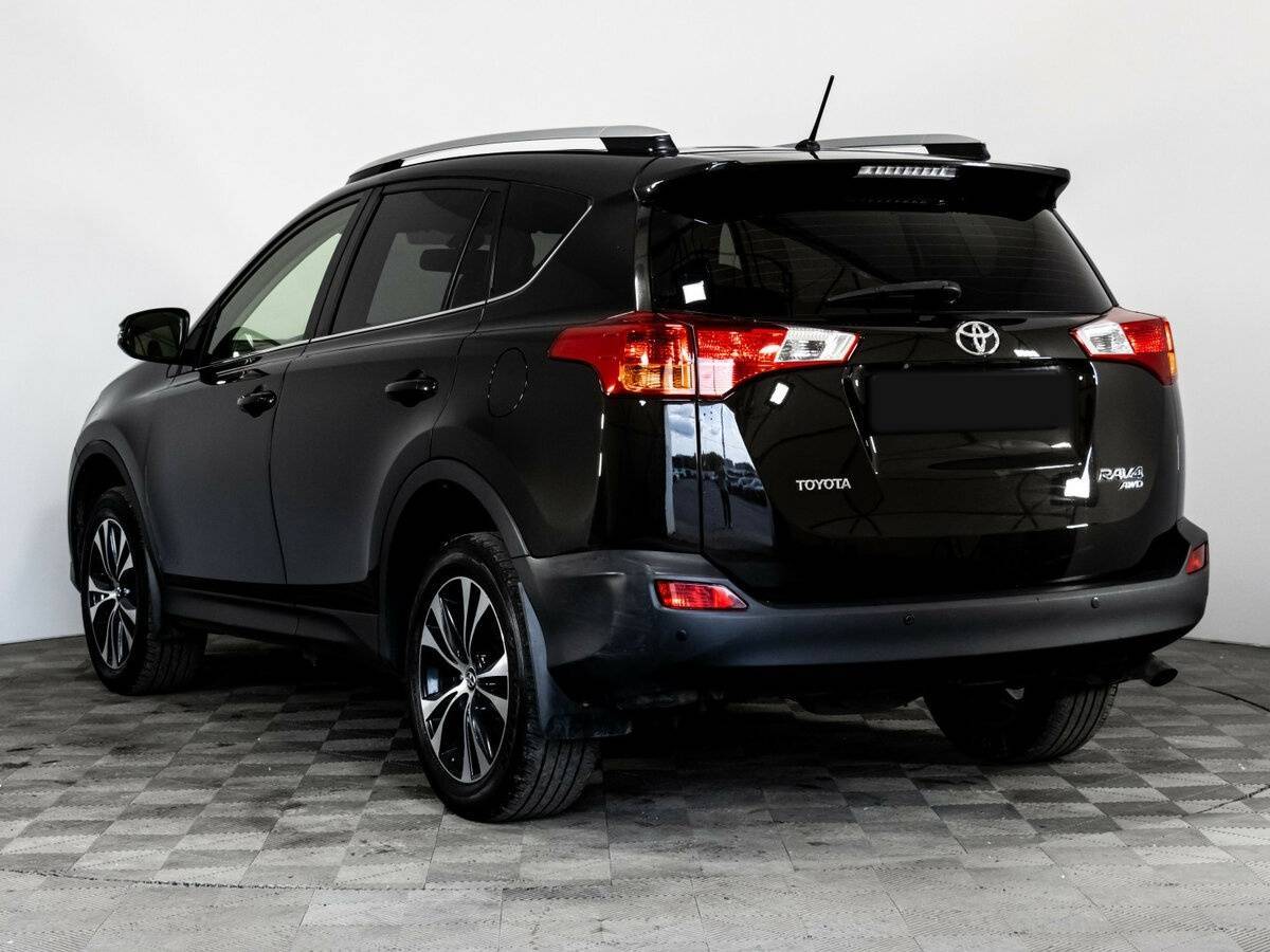 Toyota RAV4 с пробегом — 2015 год. Фото: #5