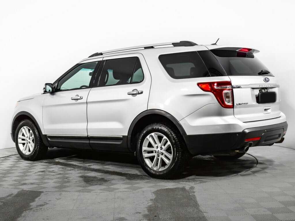 Ford Explorer с пробегом — 2014 год. Фото: #6