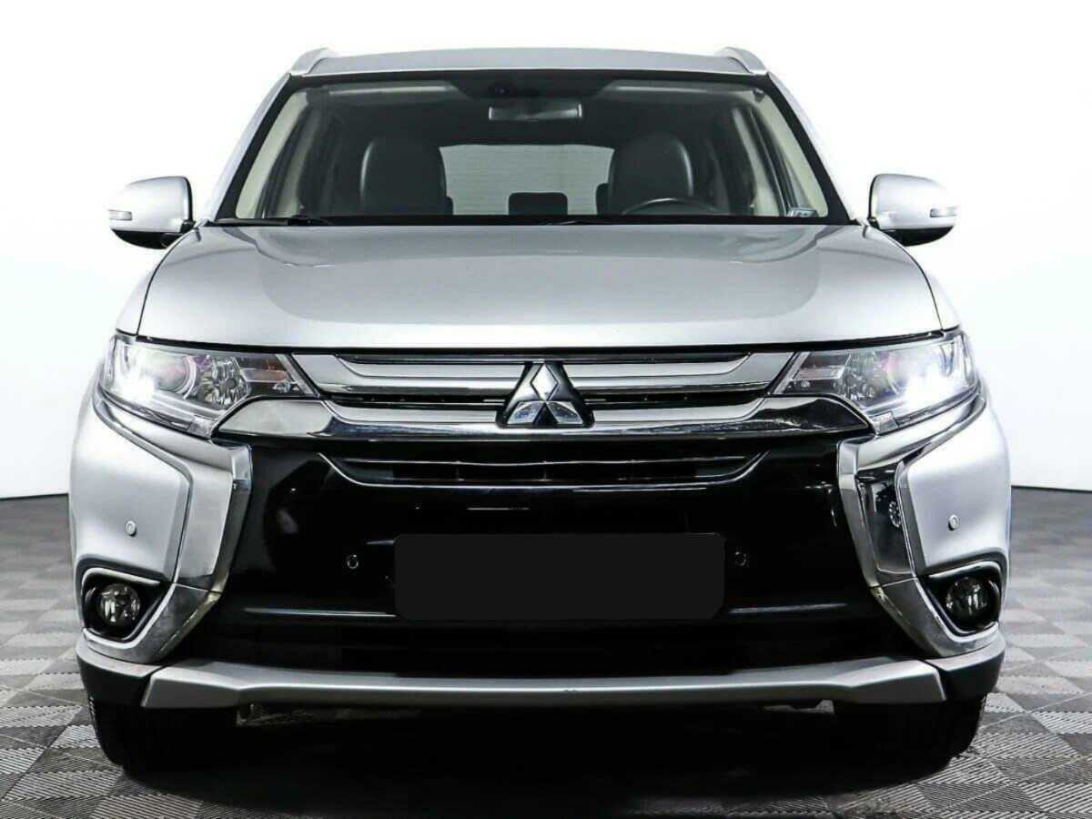 Mitsubishi Outlander с пробегом — 2016 год. Фото: #0