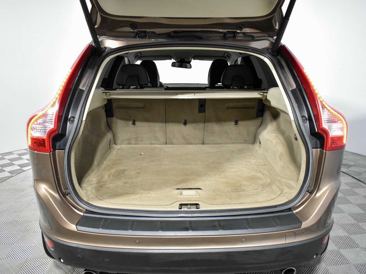 Volvo XC60 с пробегом — 2012 год. Фото: #12
