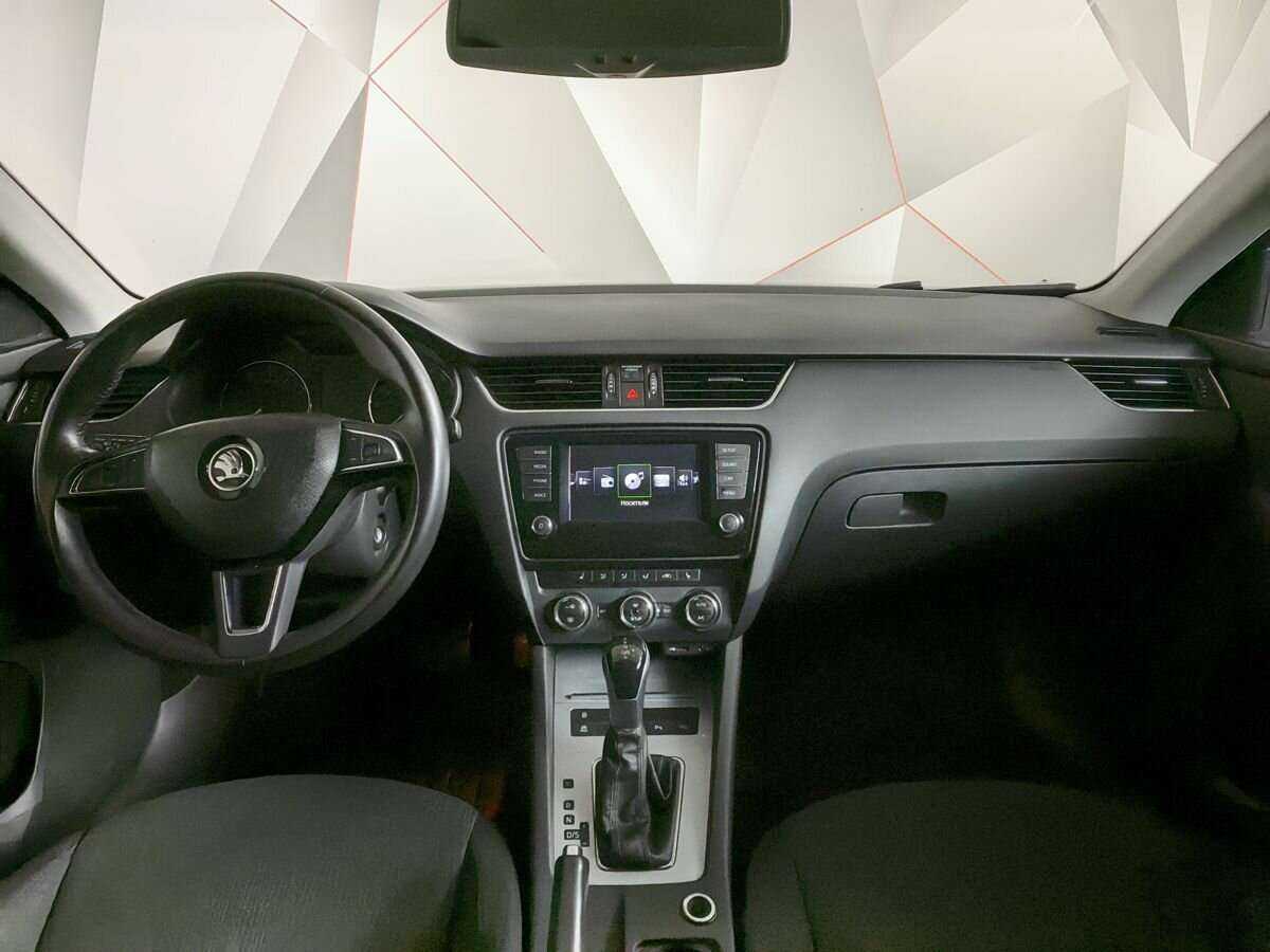 Skoda Octavia с пробегом — 2014 год. Фото: #9