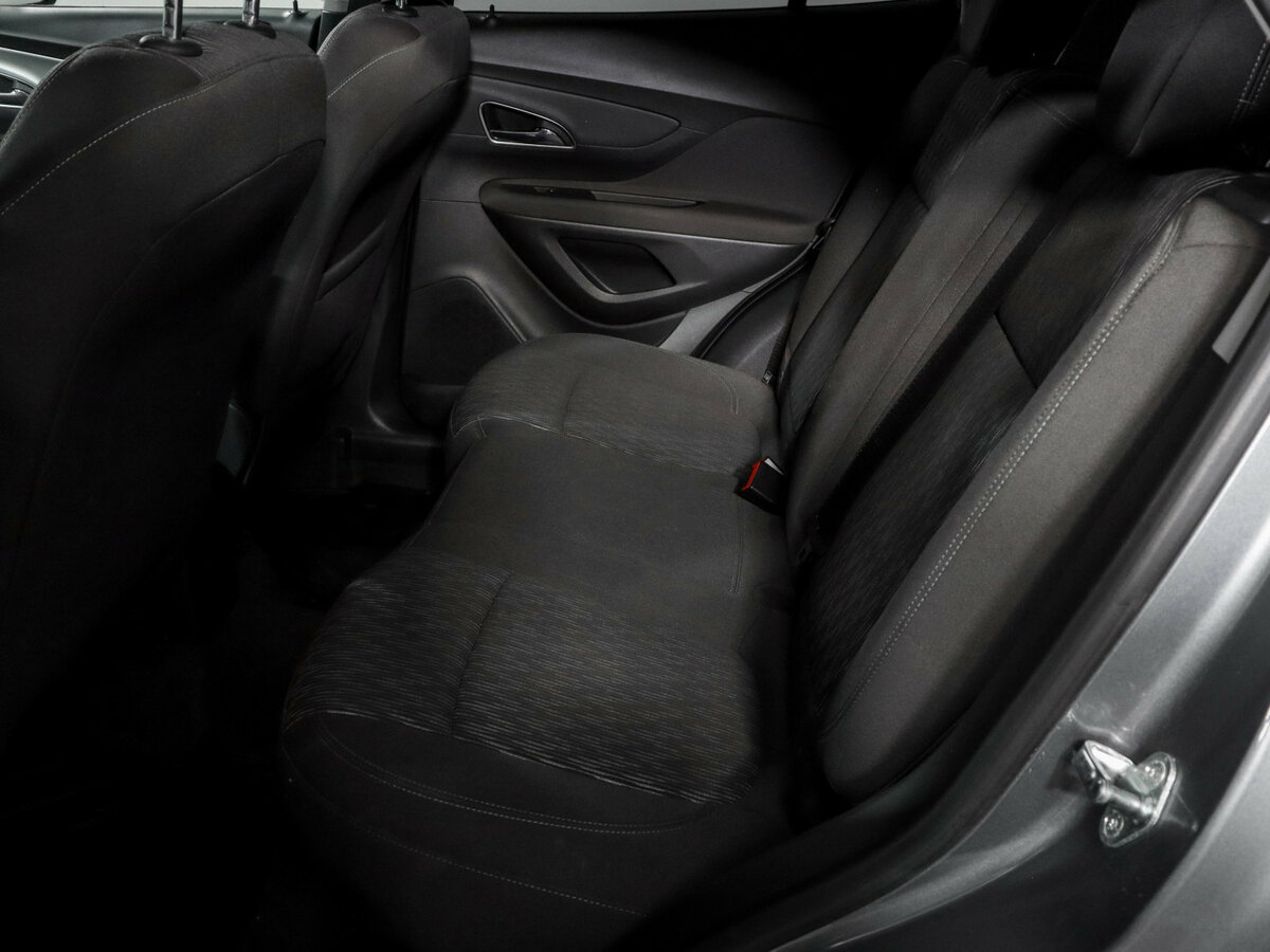 Opel Mokka с пробегом — 2015 год. Фото: #7