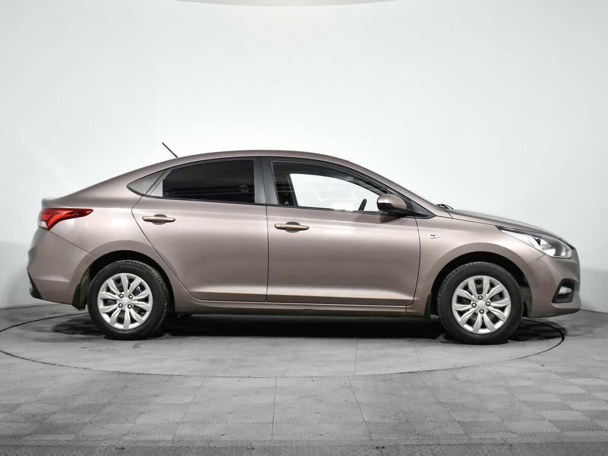 Hyundai Solaris с пробегом — 2019 год. Фото: #3