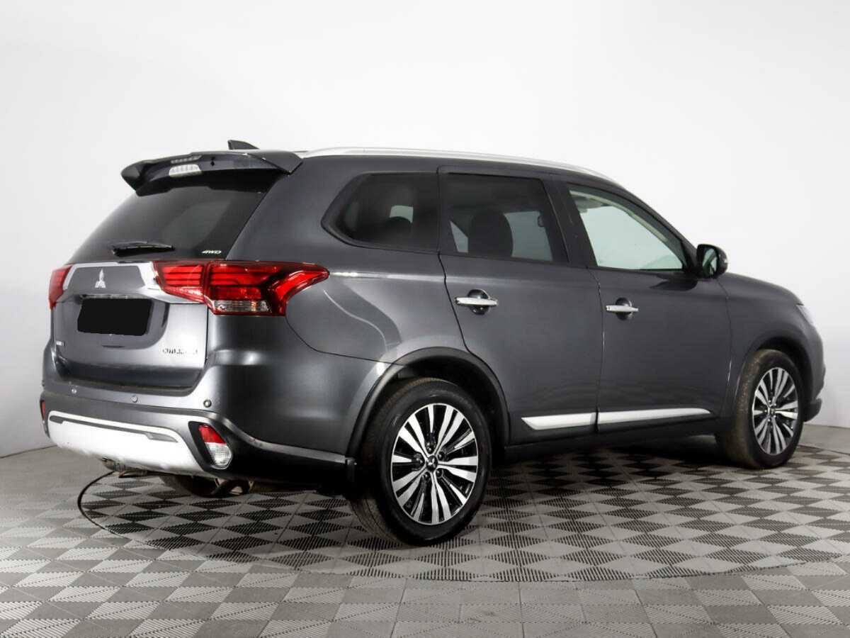 Mitsubishi Outlander с пробегом — 2019 год. Фото: #4