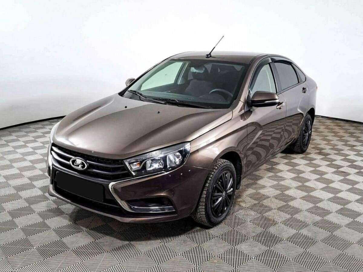 Lada (ВАЗ) Vesta с пробегом — 2018 год. Посмотреть фото
