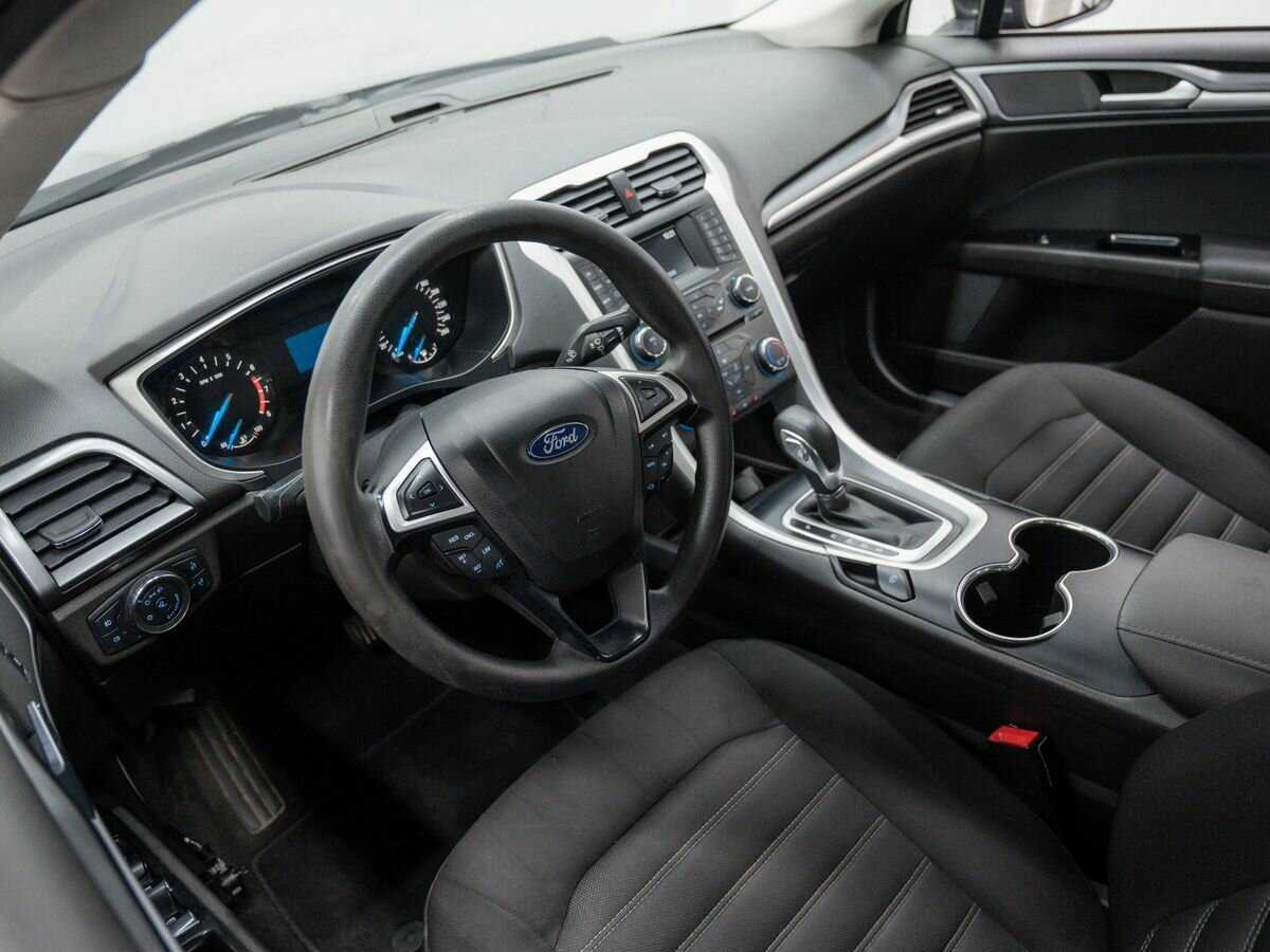 Ford Mondeo с пробегом — 2017 год. Фото: #11