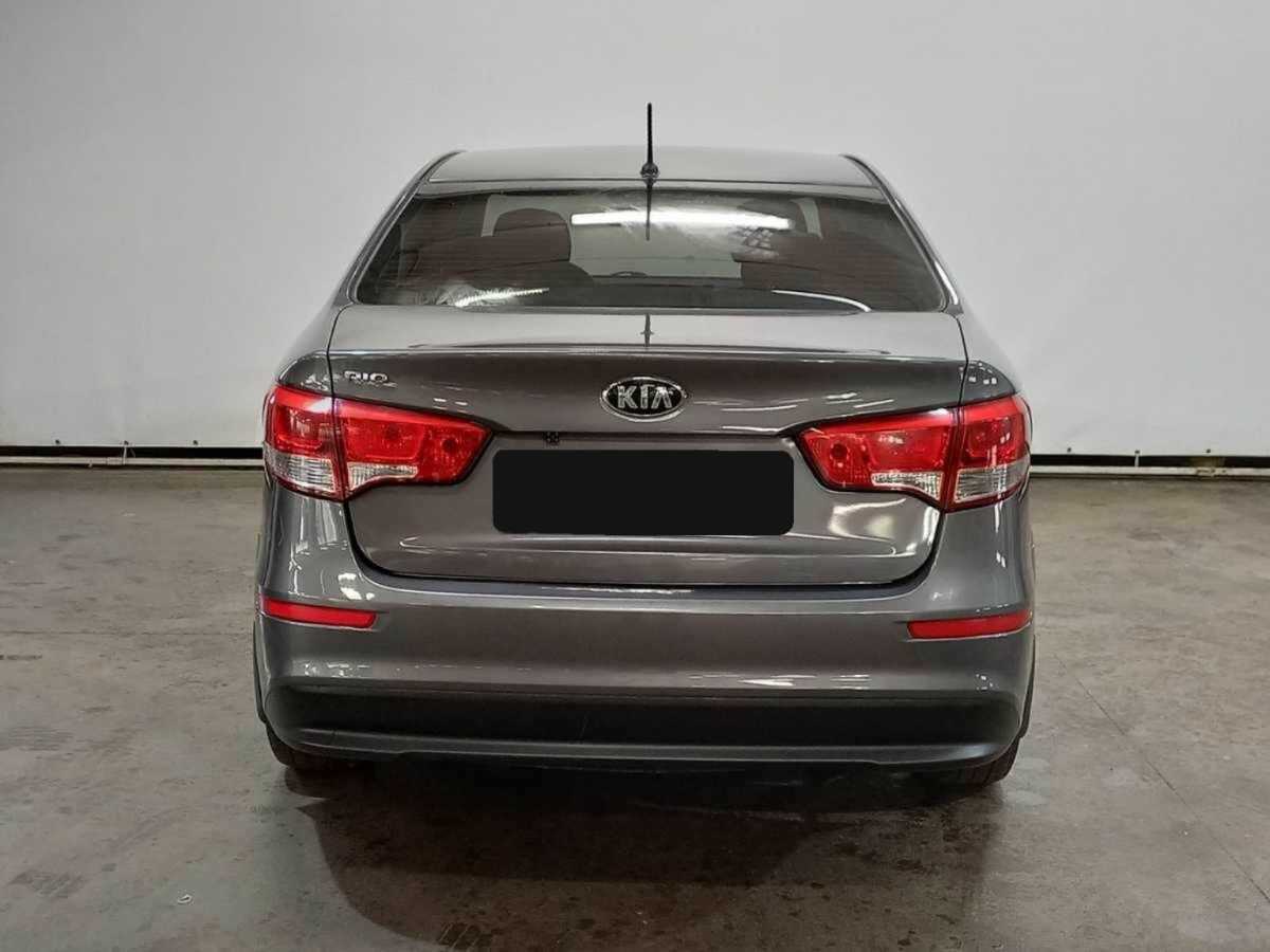 Kia Rio с пробегом — 2016 год. Фото: #5
