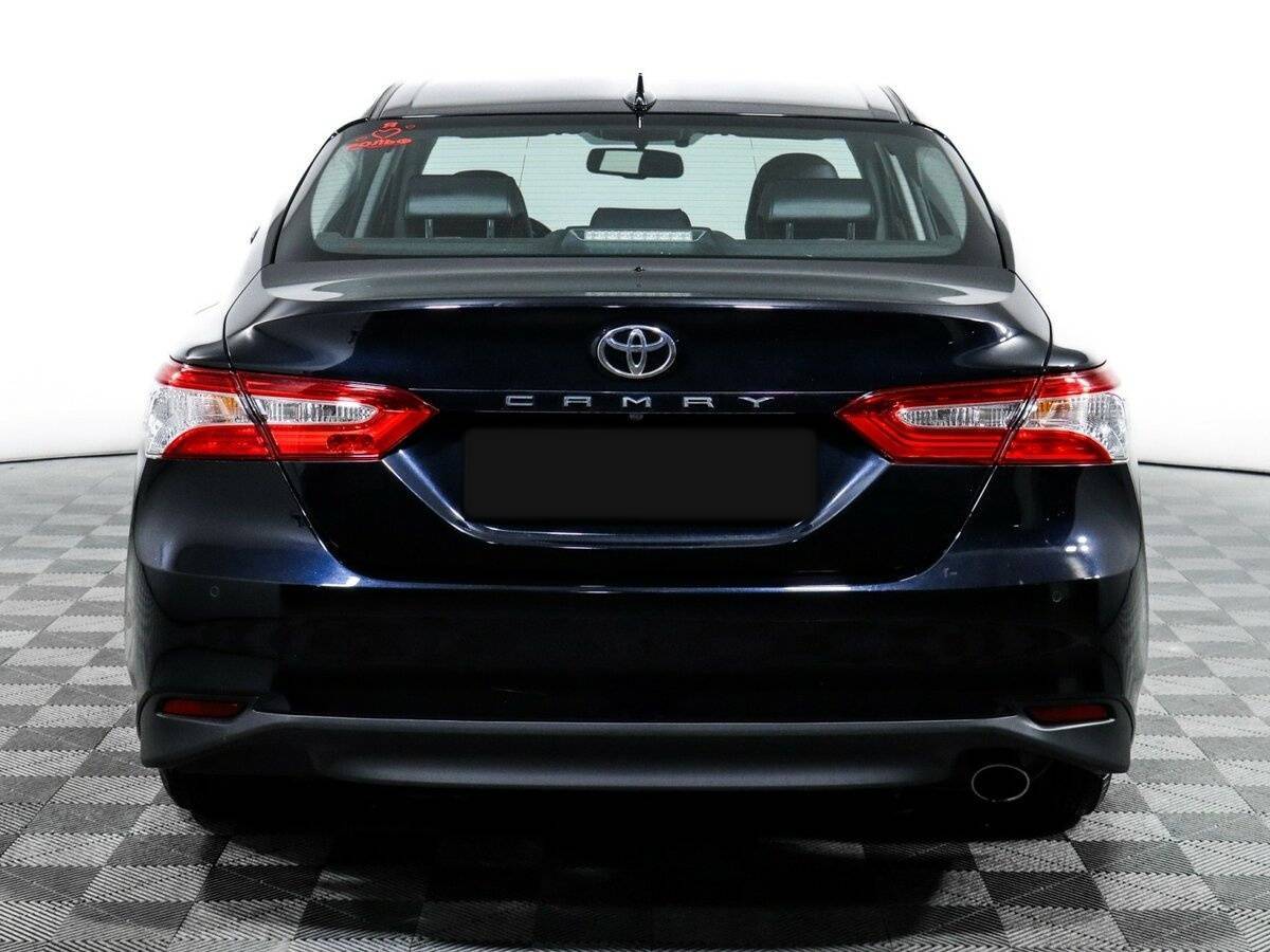 Toyota Camry с пробегом — 2019 год. Фото: #4