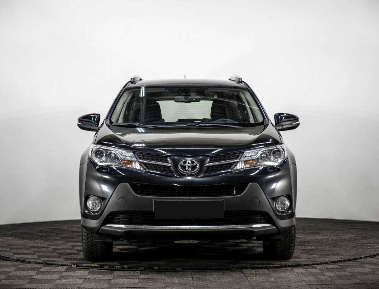 Toyota RAV4 с пробегом — 2014 год. Фото: #1