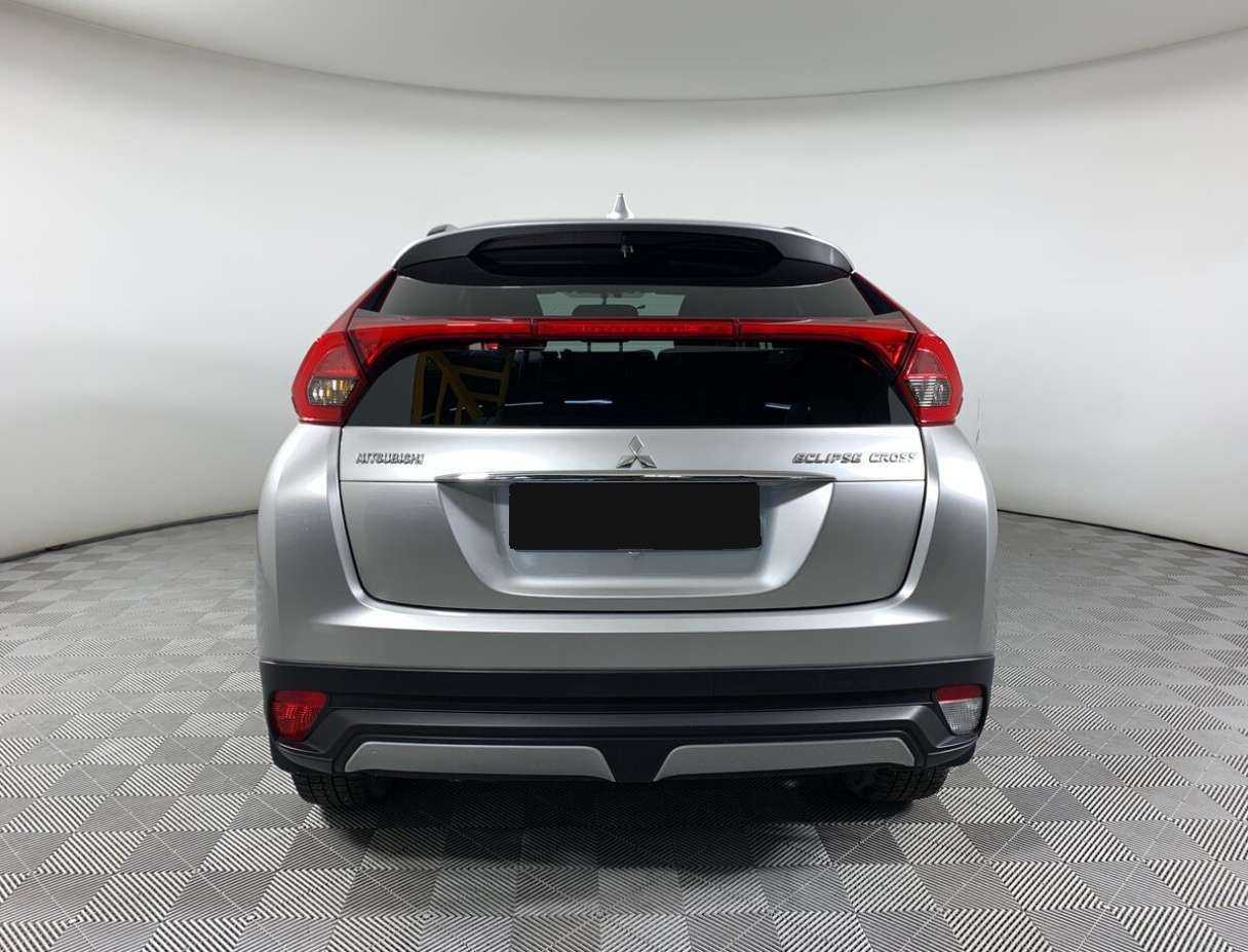 Mitsubishi Eclipse Cross с пробегом — 2018 год. Фото: #5