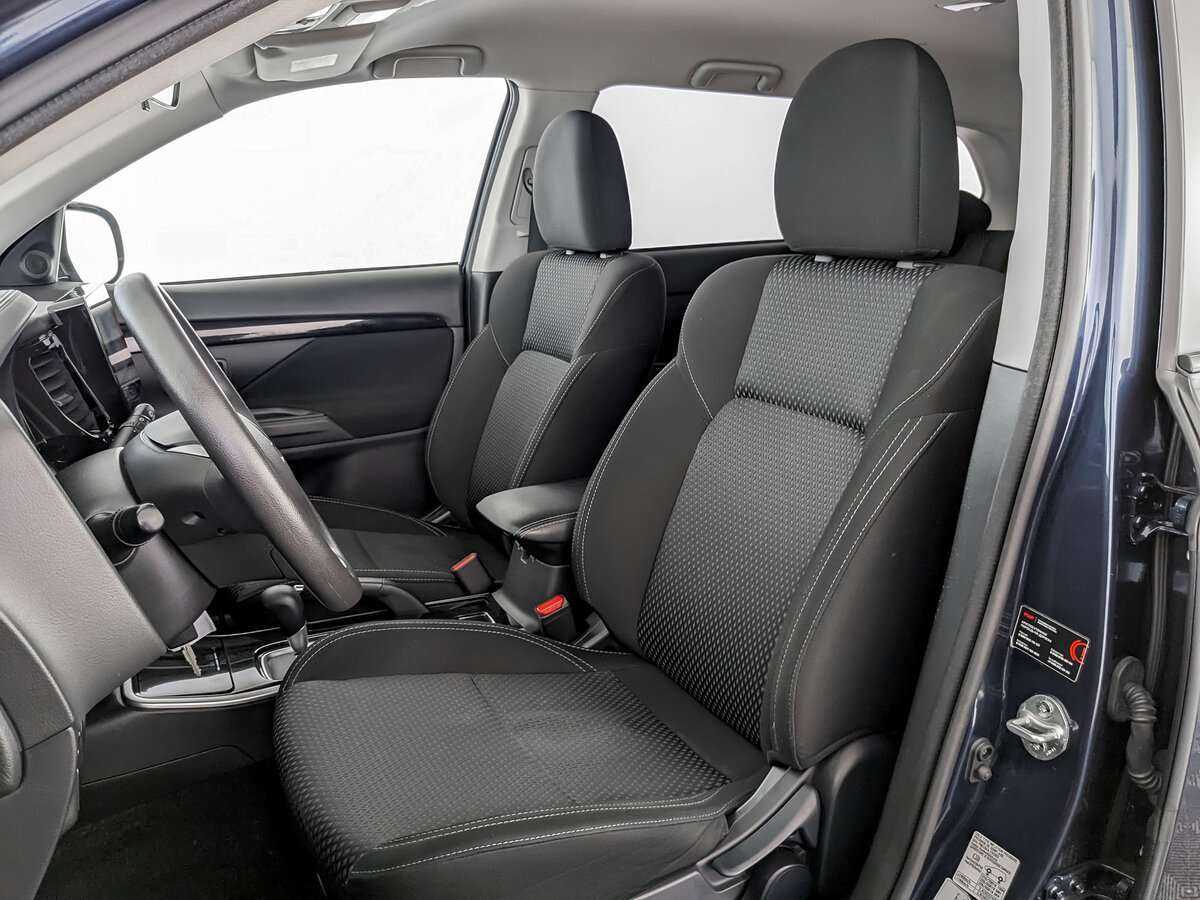 Mitsubishi Outlander с пробегом — 2019 год. Фото: #15