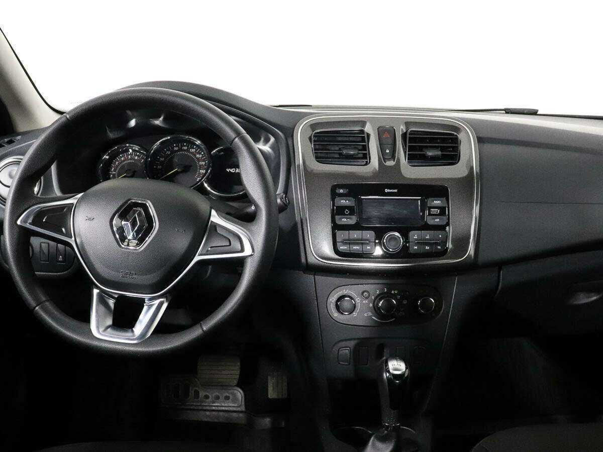 Renault Logan с пробегом — 2020 год. Фото: #9