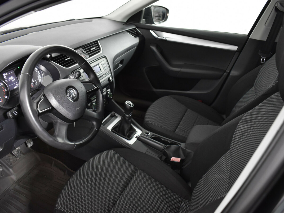 Skoda Octavia с пробегом — 2014 год. Фото: #7