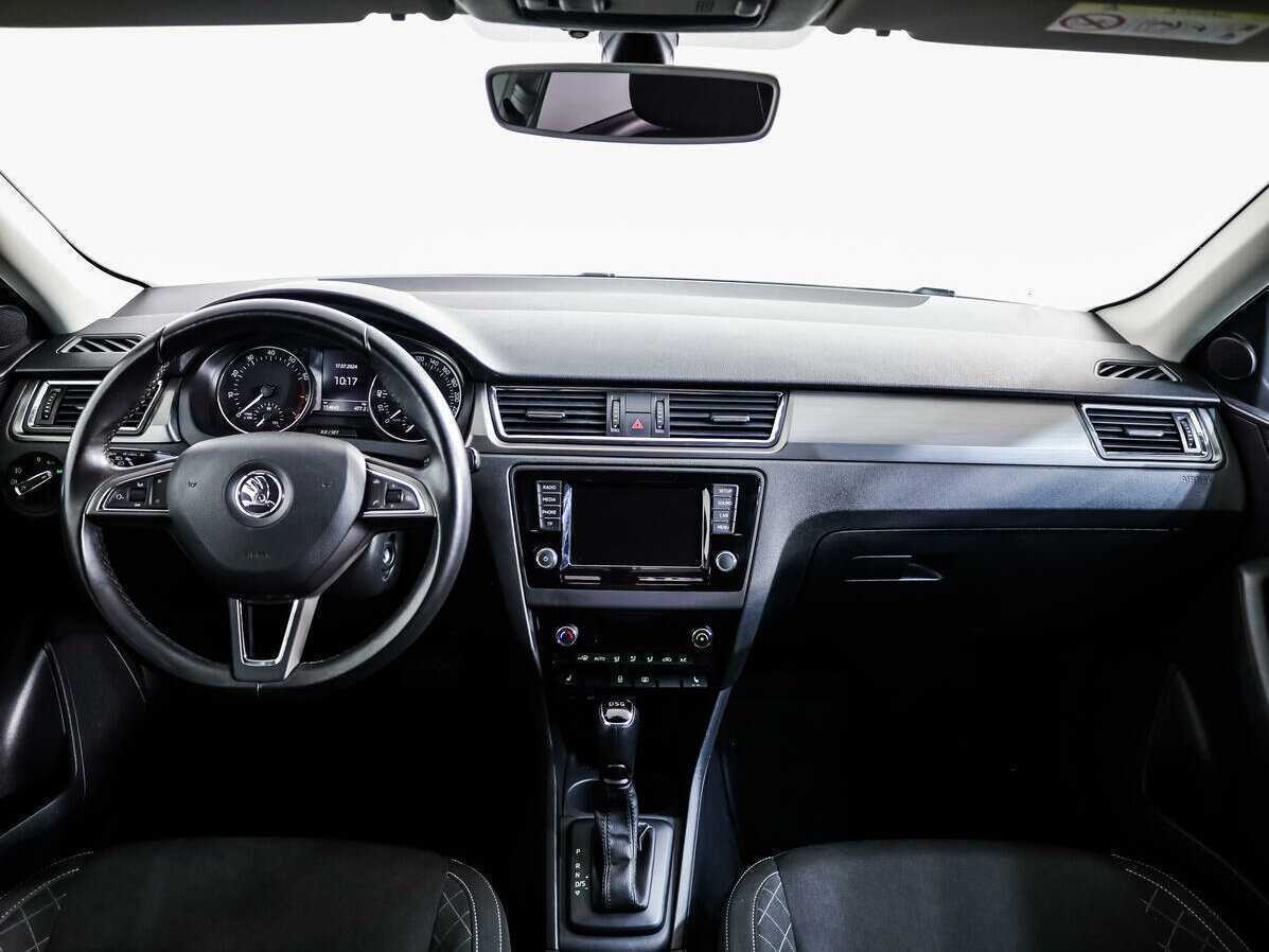 Skoda Rapid с пробегом — 2017 год. Фото: #8