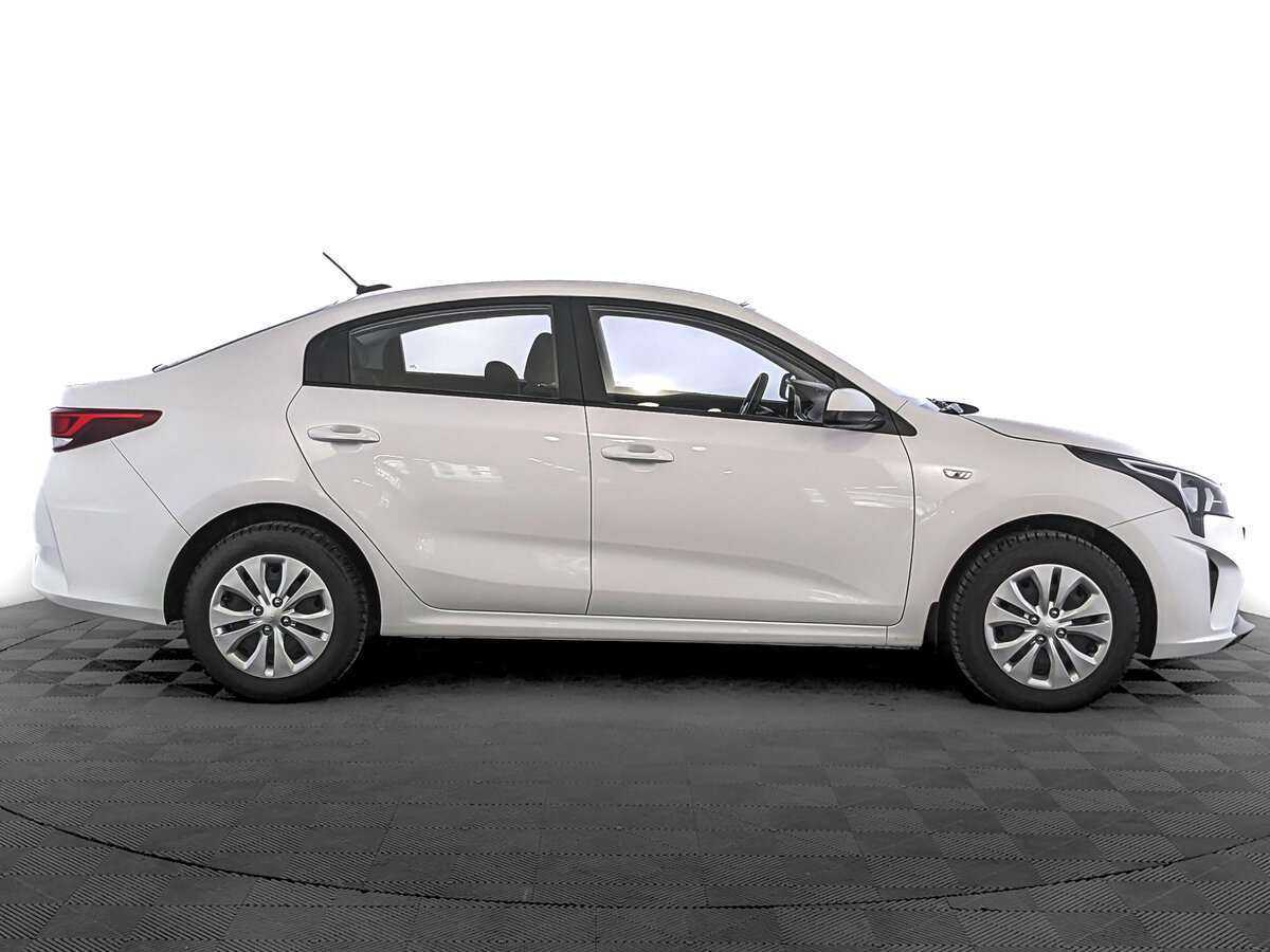 Kia Rio с пробегом — 2021 год. Фото: #3