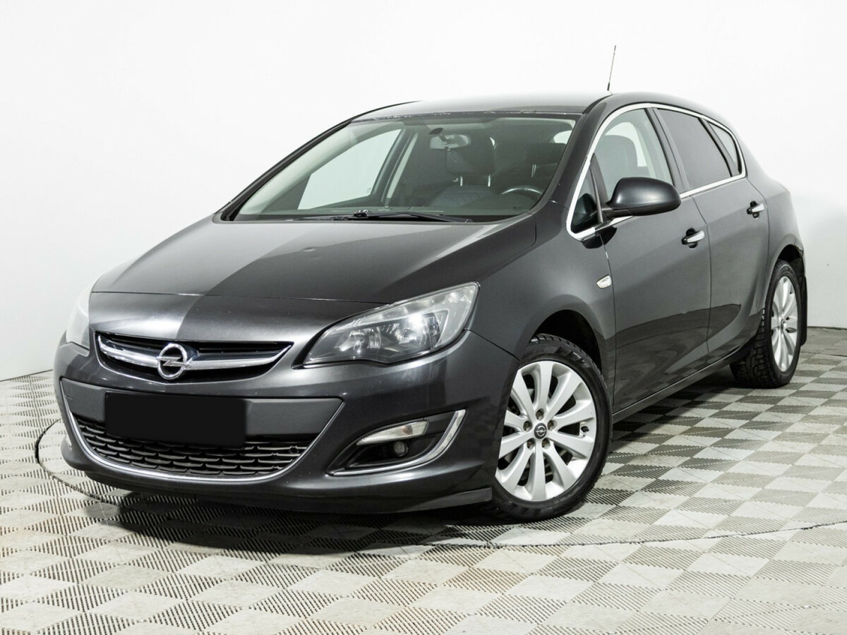 Opel Astra с пробегом — 2013 год. Фото: #11
