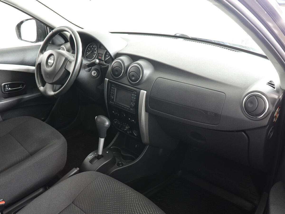 Nissan Almera с пробегом — 2014 год. Фото: #9