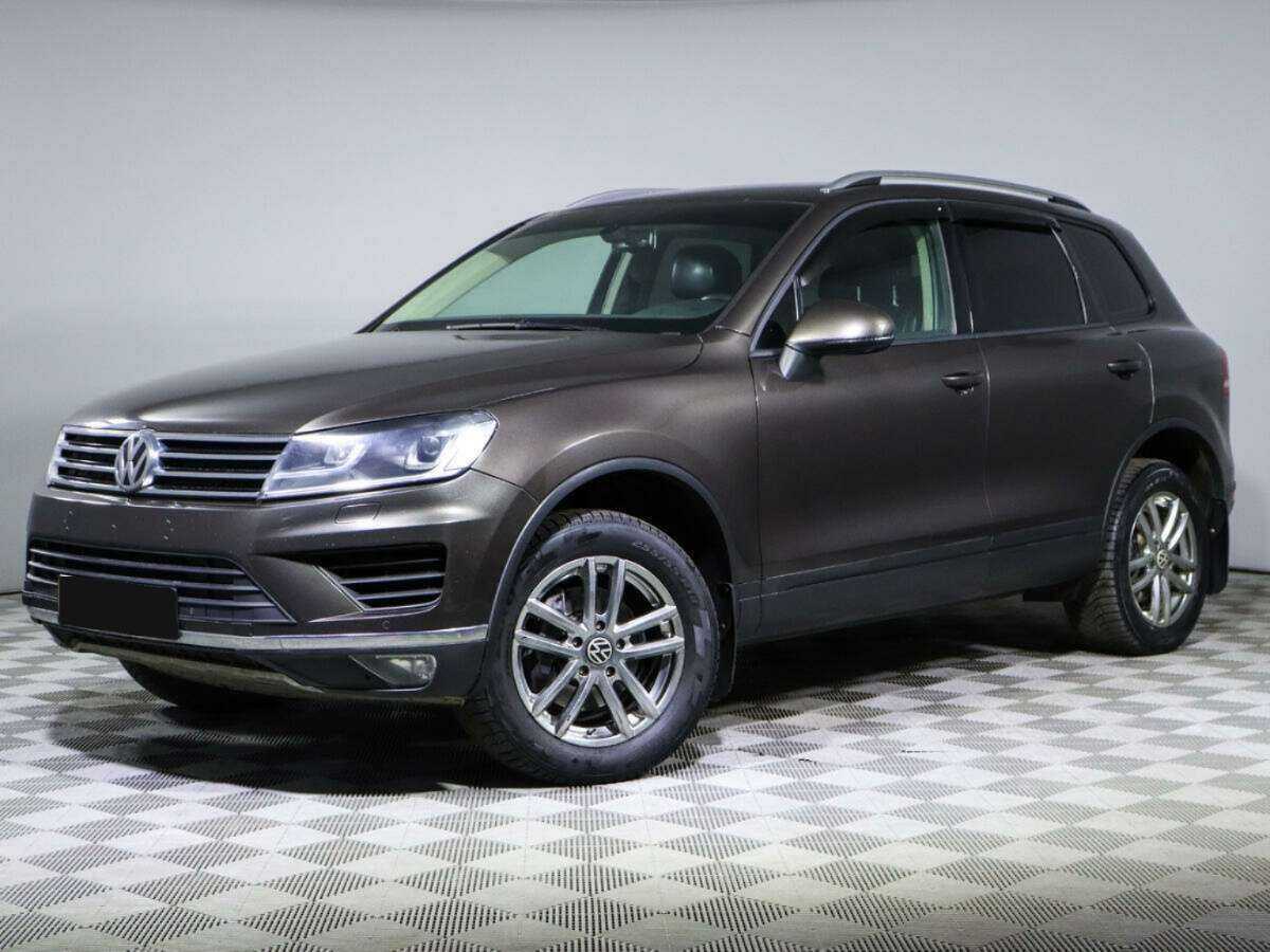 Volkswagen Touareg с пробегом — 2015 год. Фото: #0