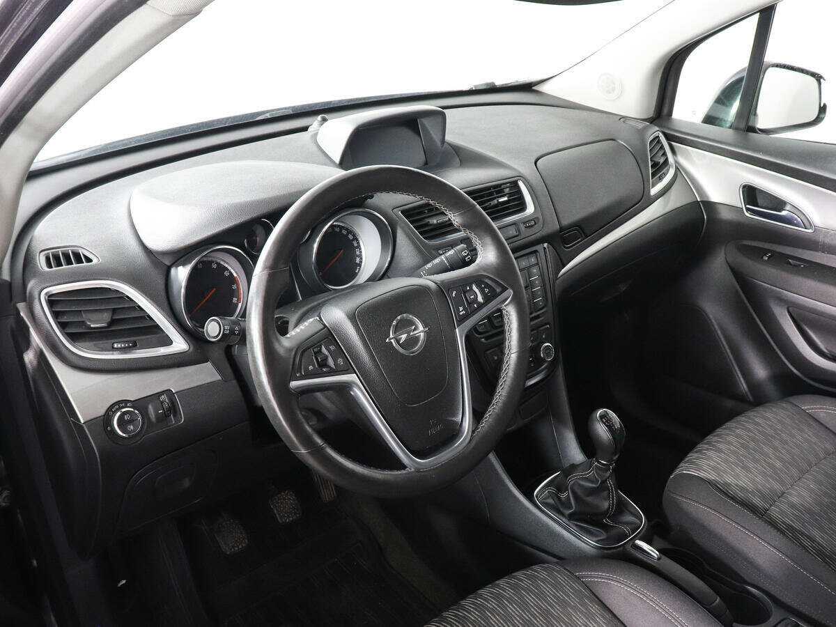 Opel Mokka с пробегом — 2014 год. Фото: #4