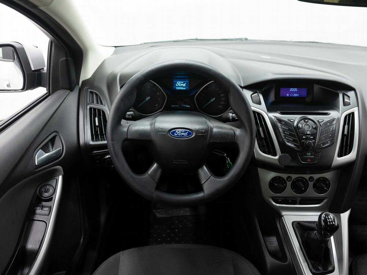Ford Focus с пробегом — 2012 год. Фото: #15