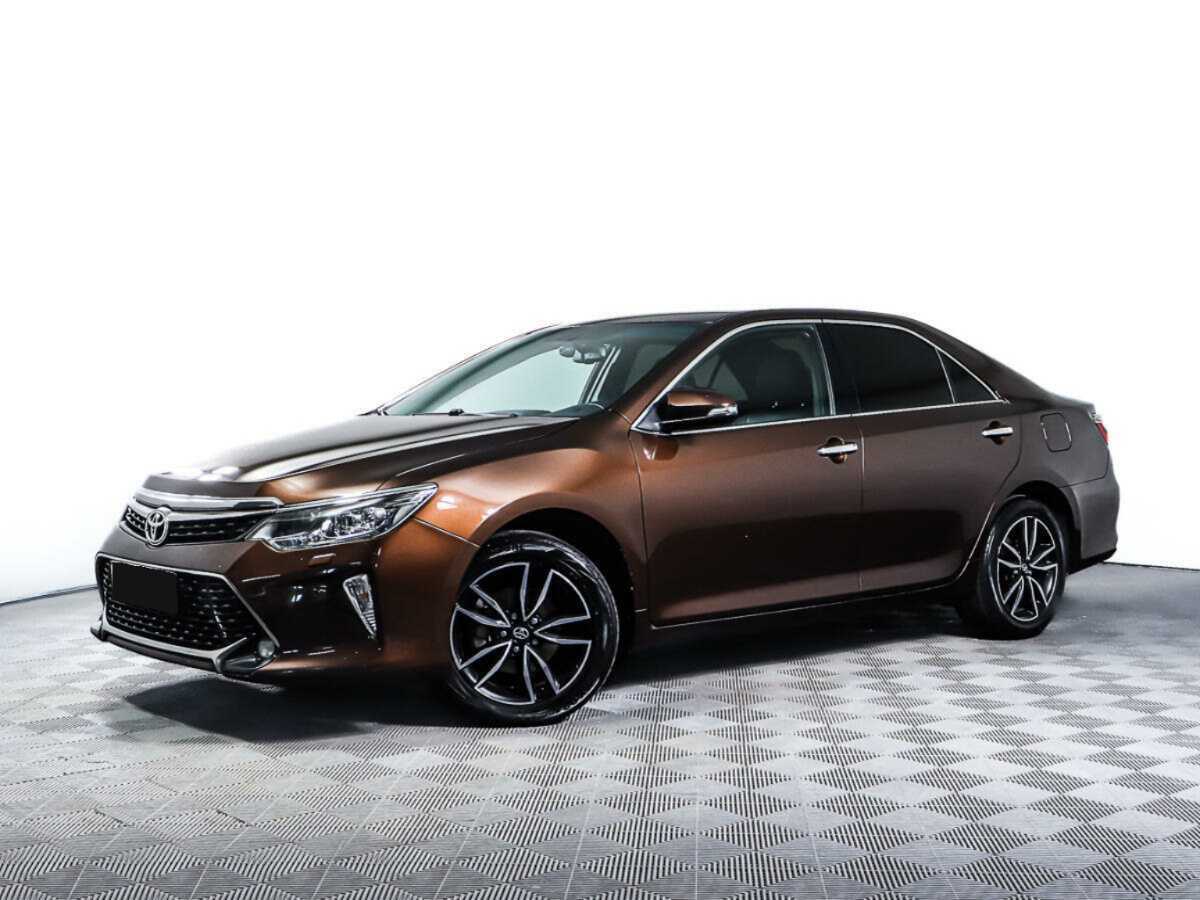 Toyota Camry с пробегом — 2017 год. Фото: #0
