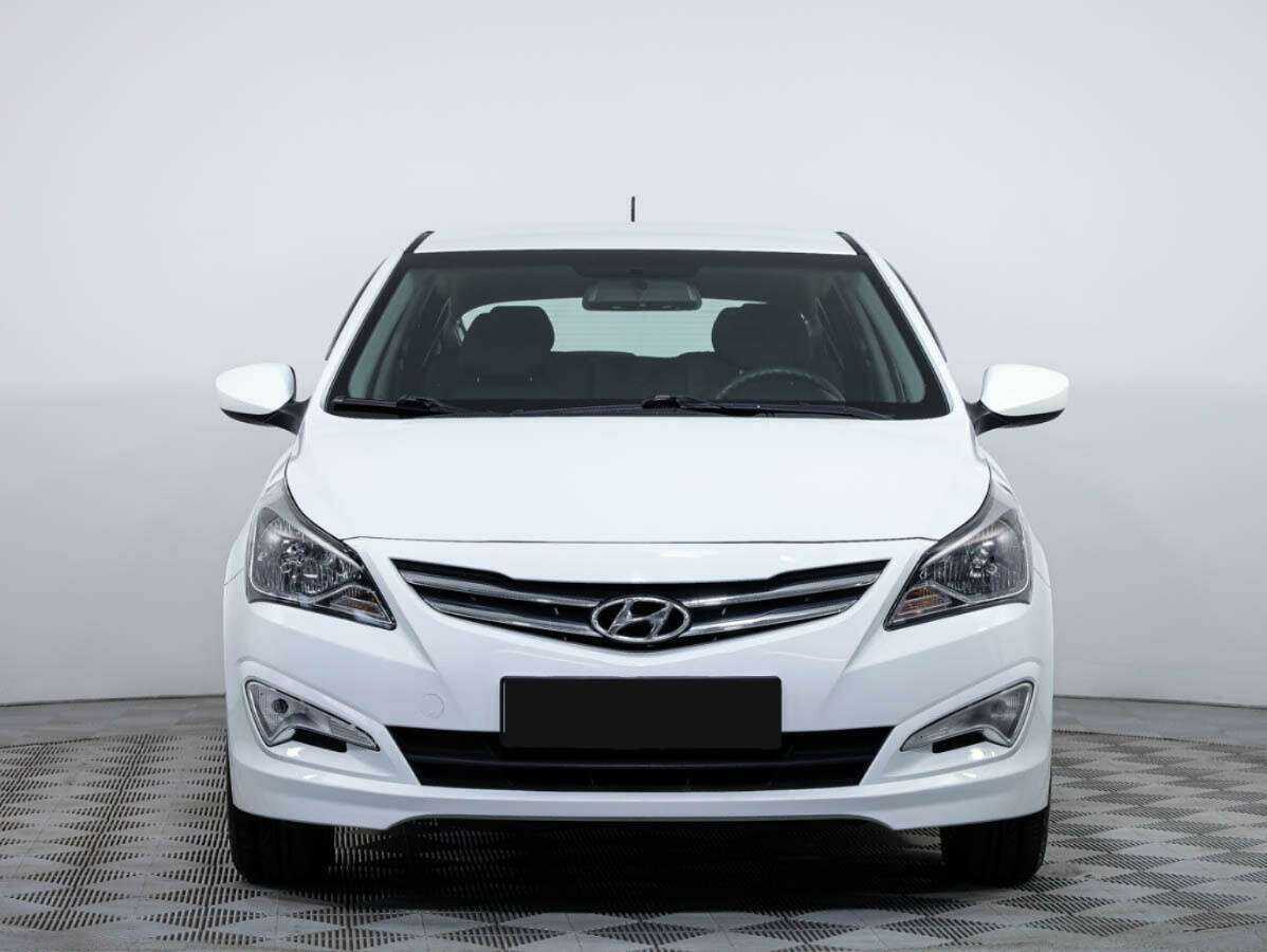 Hyundai Solaris с пробегом — 2015 год. Фото: #0