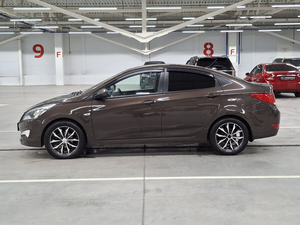 Hyundai Solaris с пробегом — 2016 год. Фото: #7
