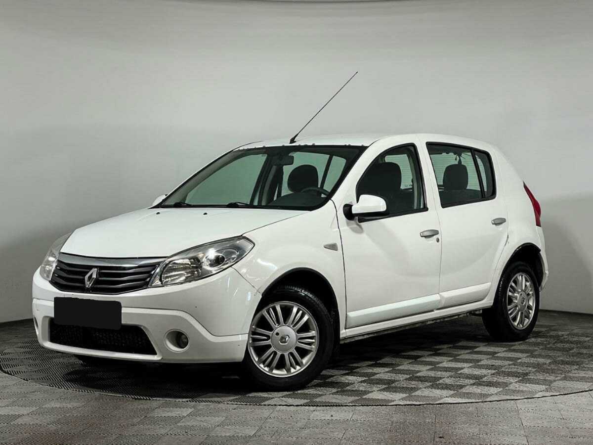 Renault Sandero с пробегом — 2013 год. Посмотреть фото