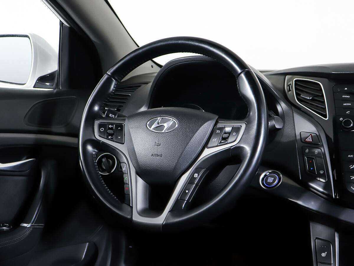 Hyundai i40 с пробегом — 2015 год. Фото: #13