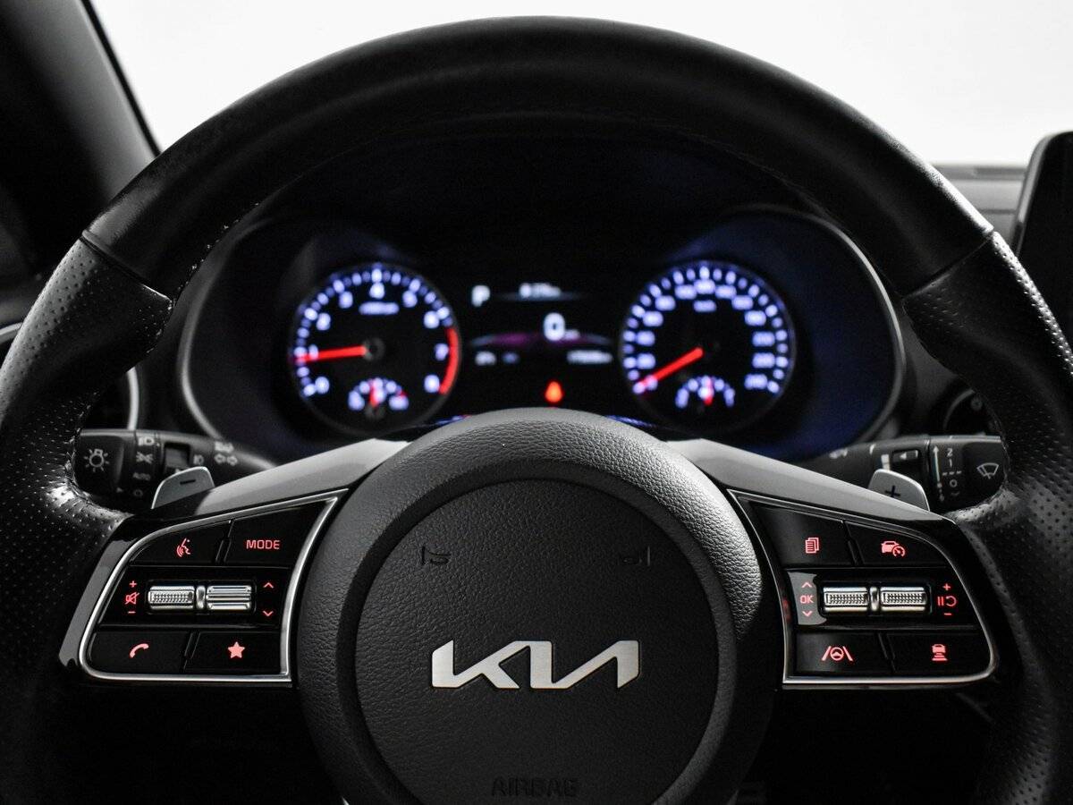 Kia Cerato с пробегом — 2022 год. Фото: #15