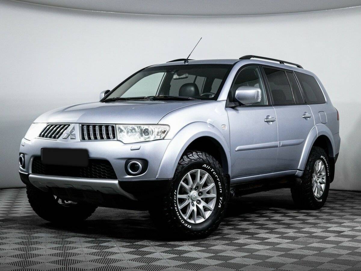 Mitsubishi Pajero Sport с пробегом — 2013 год. Посмотреть фото