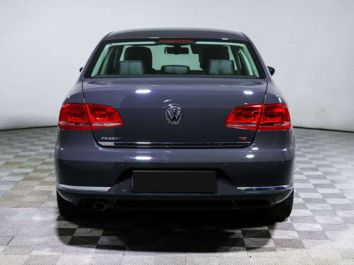 Volkswagen Passat с пробегом — 2014 год. Фото: #4