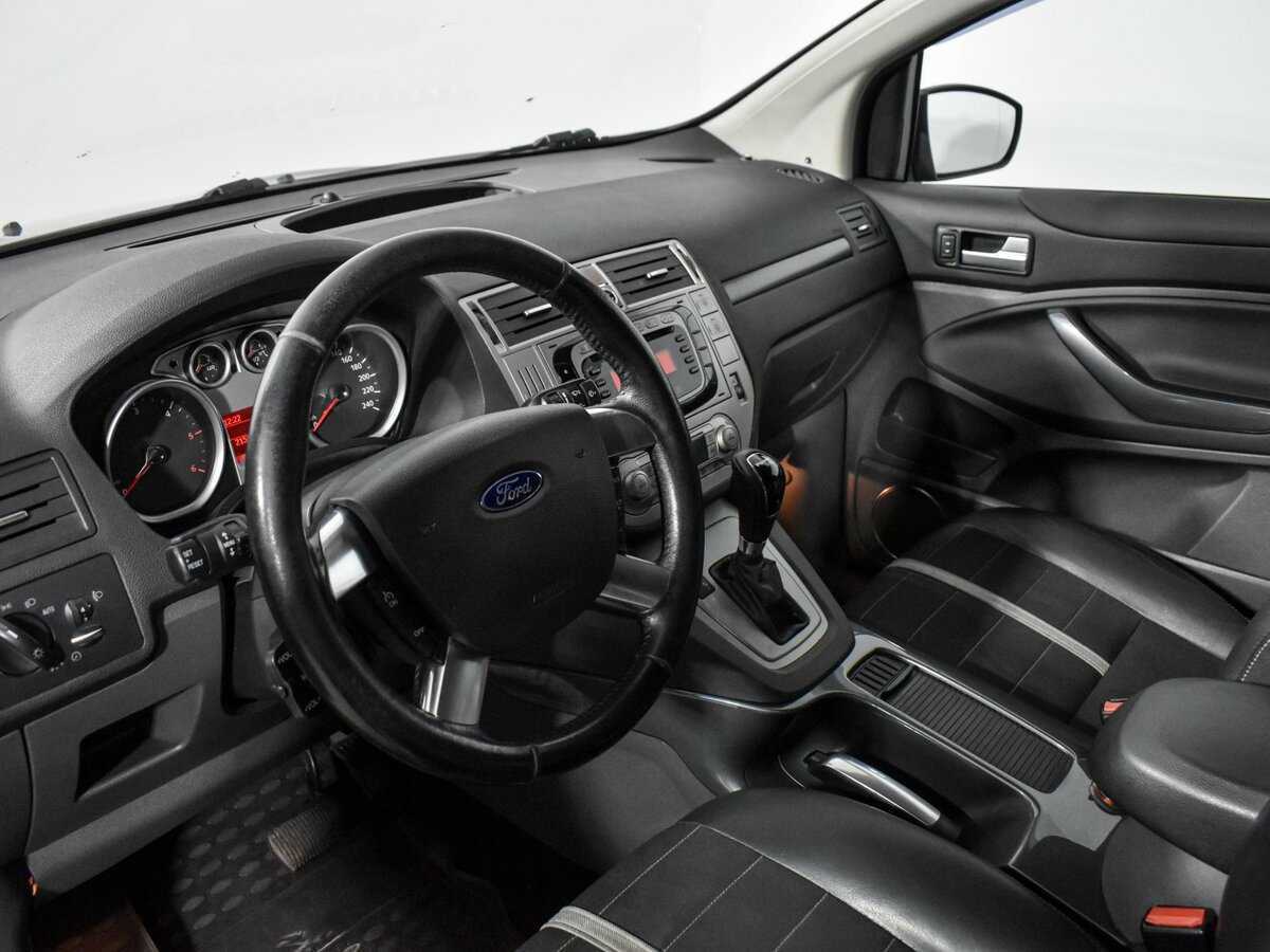 Ford Kuga с пробегом — 2012 год. Фото: #8