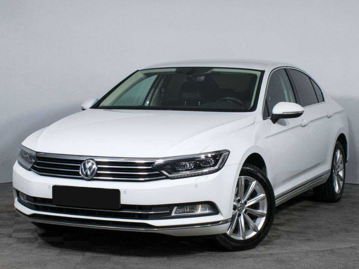 Volkswagen Passat с пробегом — 2017 год. Фото: #0