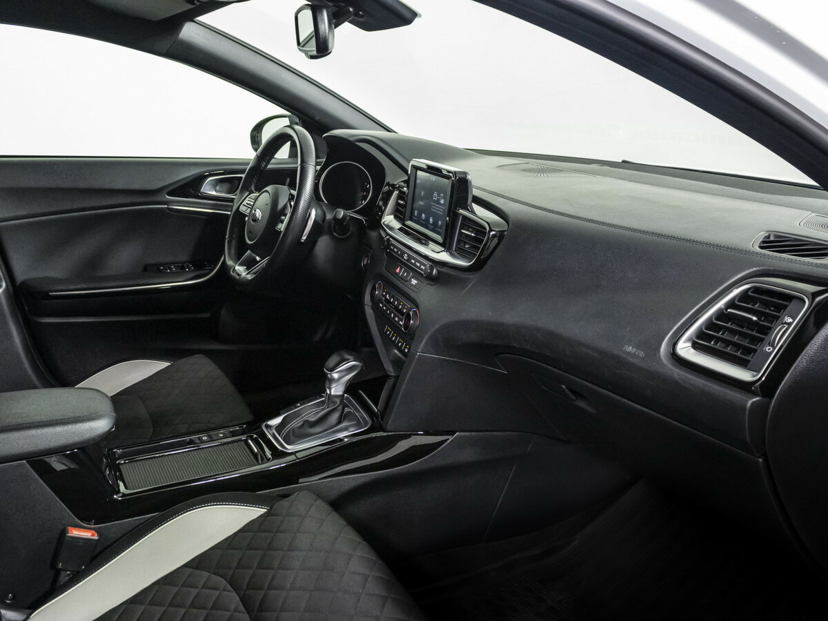 Kia Proceed с пробегом — 2019 год. Фото: #6