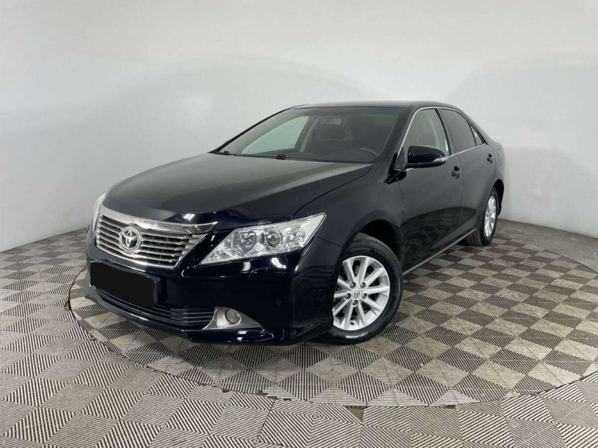Toyota Camry с пробегом — 2012 год. Фото: #0